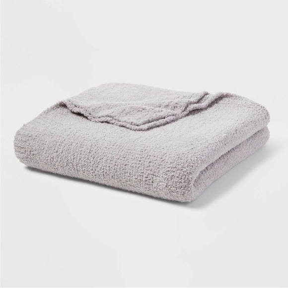 Threshold Other - THRESHOLD NWT cozy chenille bed blanket -gray -king